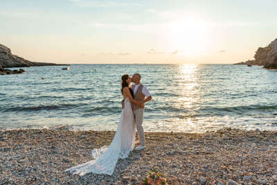 Getting married in Ibiza ... yes it is possible for everyone !